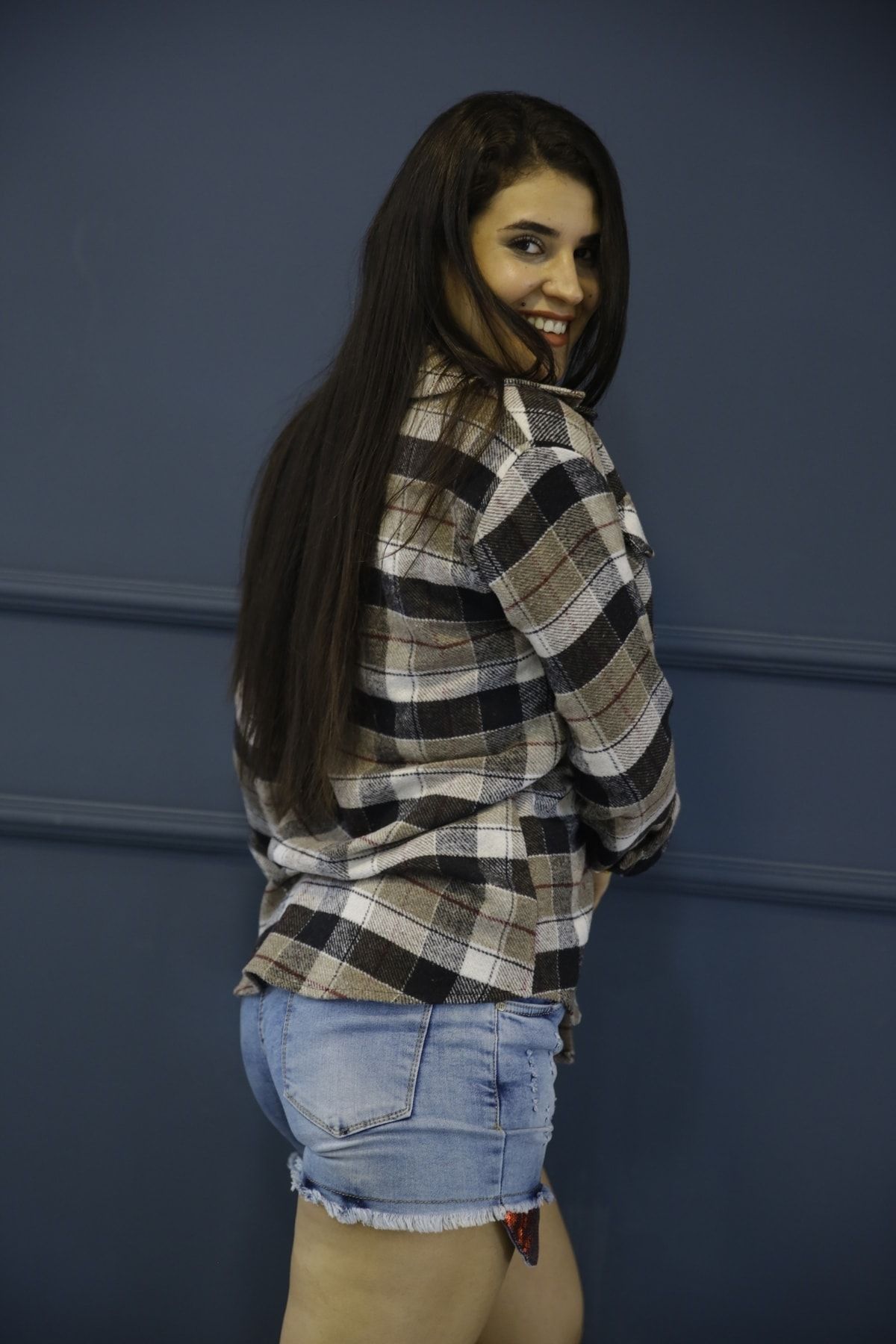 Kadın Kahverengi Uzun Kol Ekoseli Oduncu Gömlek 1068K