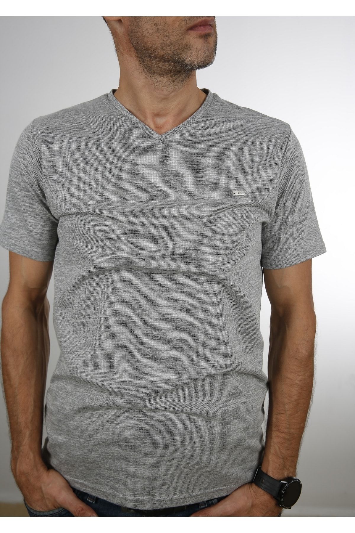 Erkek Gri V Yaka Slim Fit Kısa Kol T-Shirt 2001G