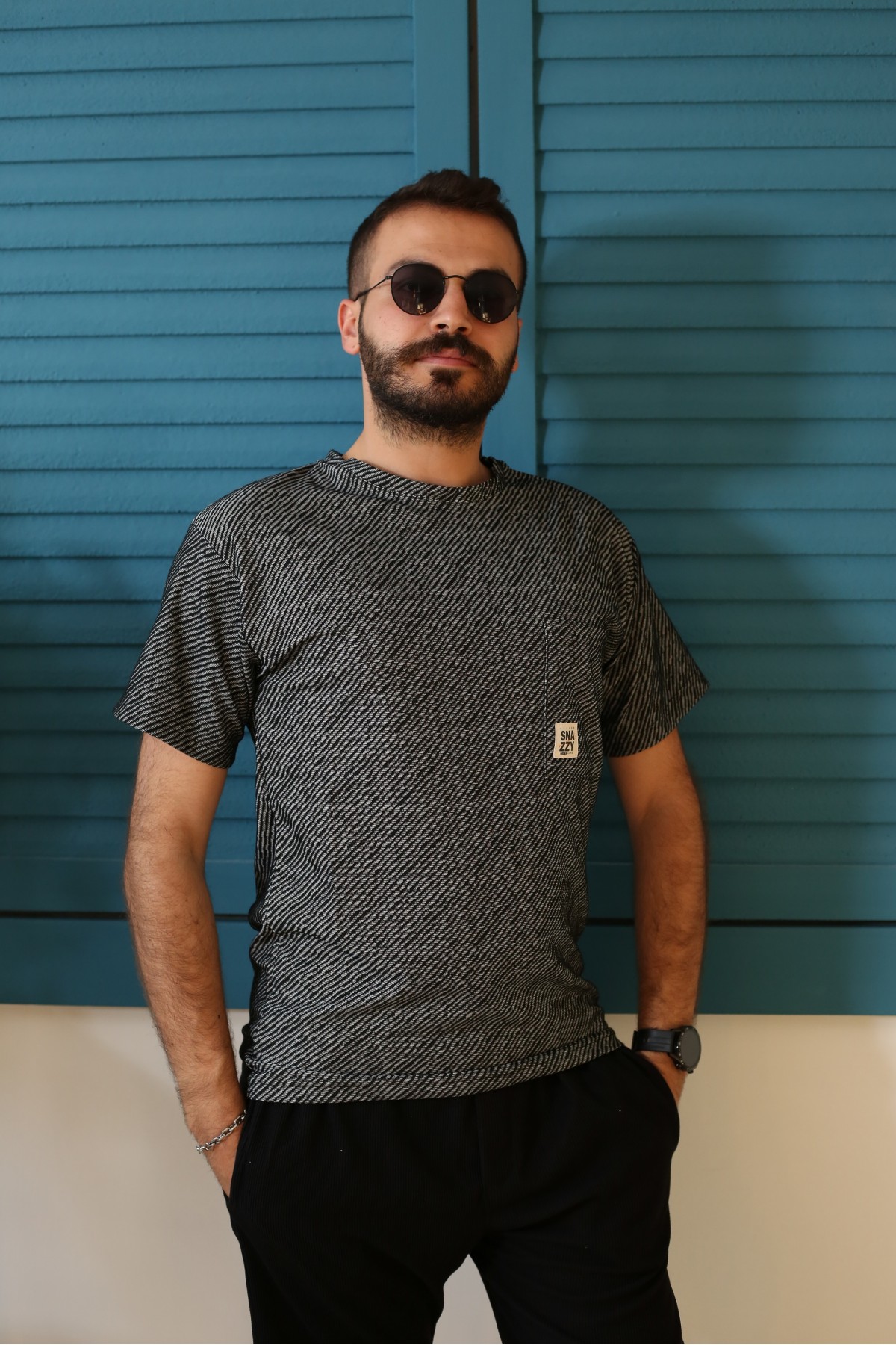 Siyah Kısa Kol Bisiklet Yaka Örme Desenli Oversize T-Shirt 3343-01