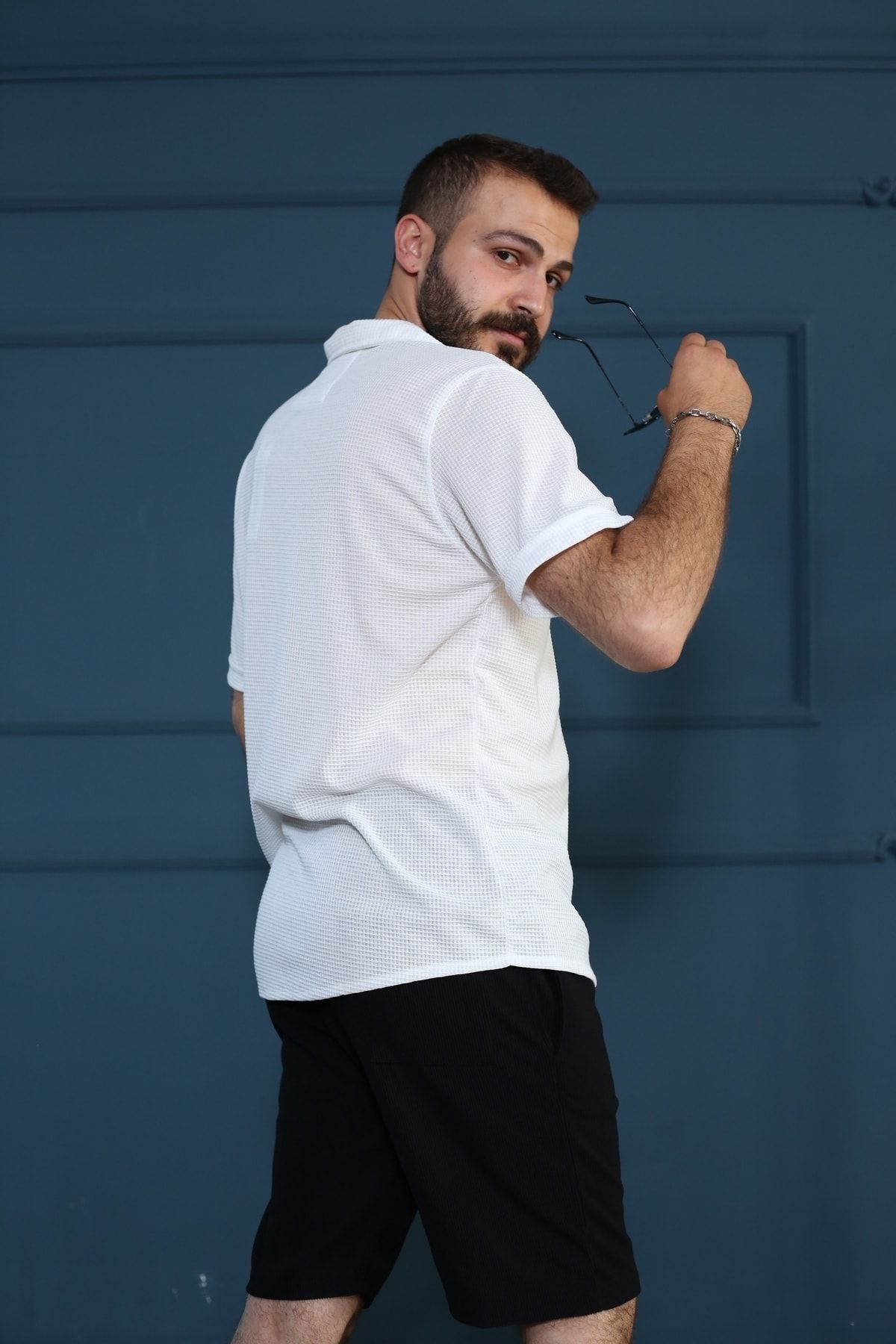 Beyaz Desenli Kısa Kol Polo Yaka Tarz Oversize Gömlek 3370-02