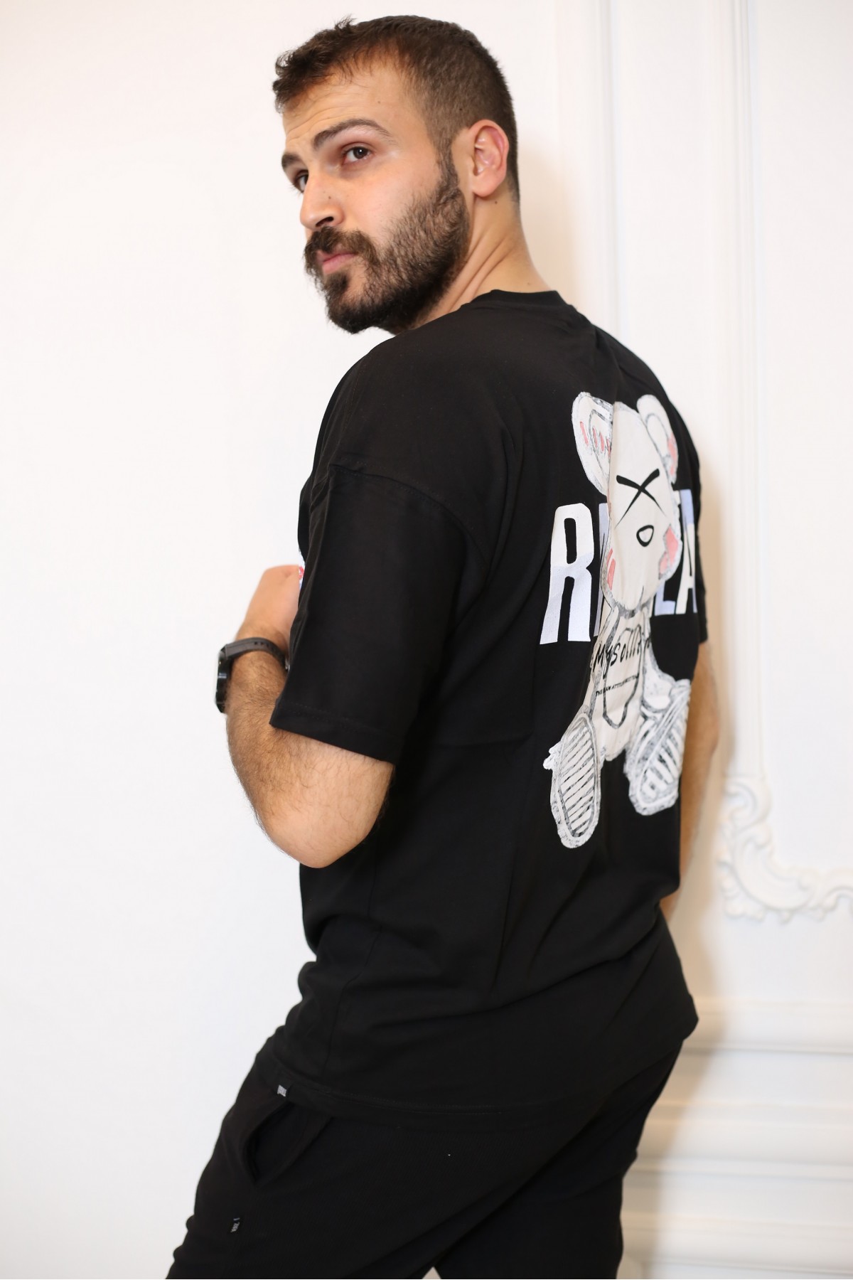 Siyah Kısa Kol Bisiklet Yaka Sırt Yazılı Baskılı Oversize T-Shirt 8030-01