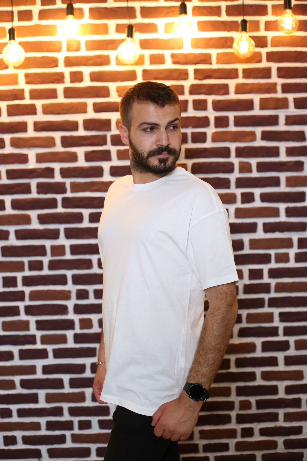 Beyaz Kısa Kol Bisiklet Yaka Oversize T-Shirt 8115-02