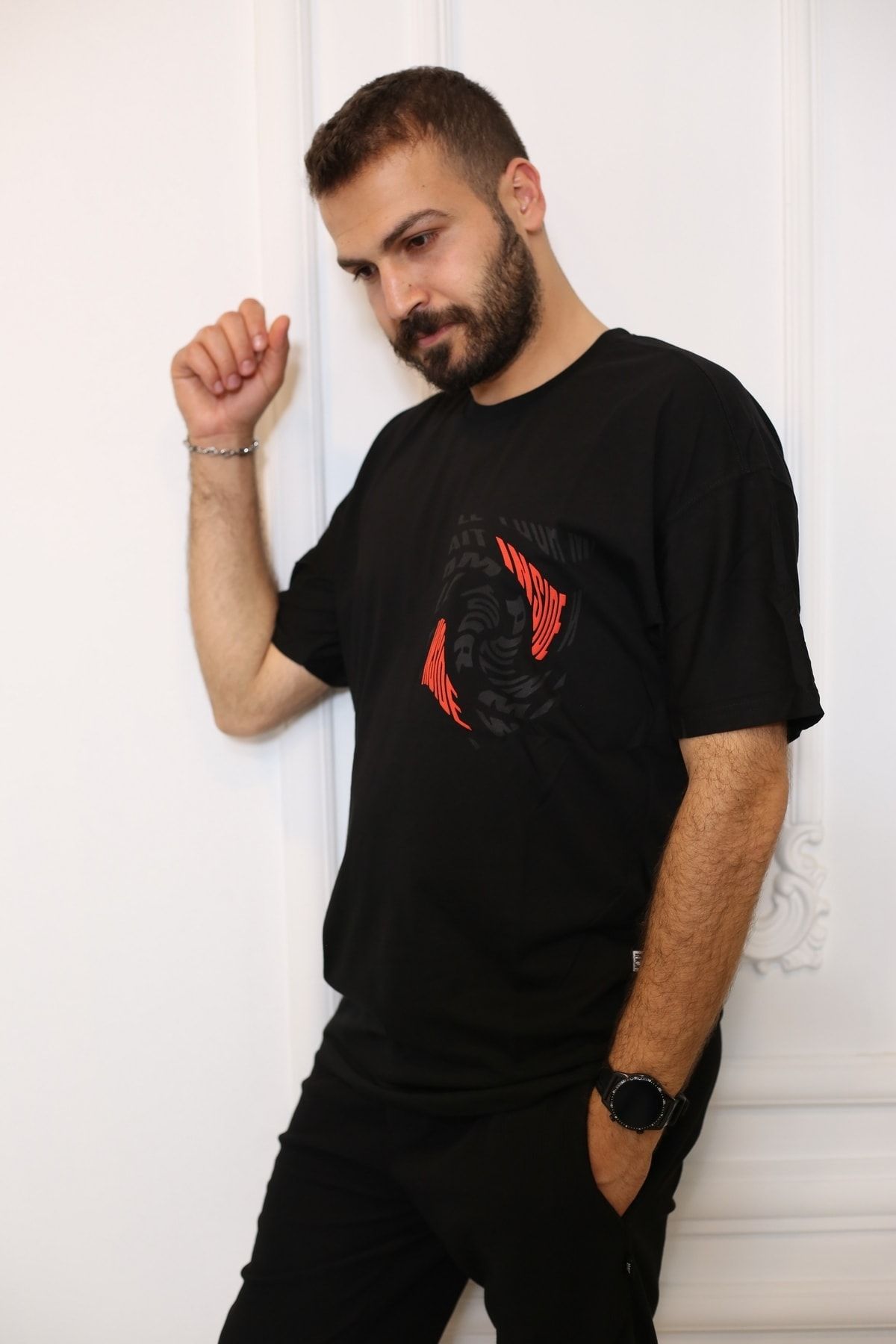 Siyah Sırt Baskılı Kısa Kol Bisiklet Yaka Oversize T-Shirt 8169-01