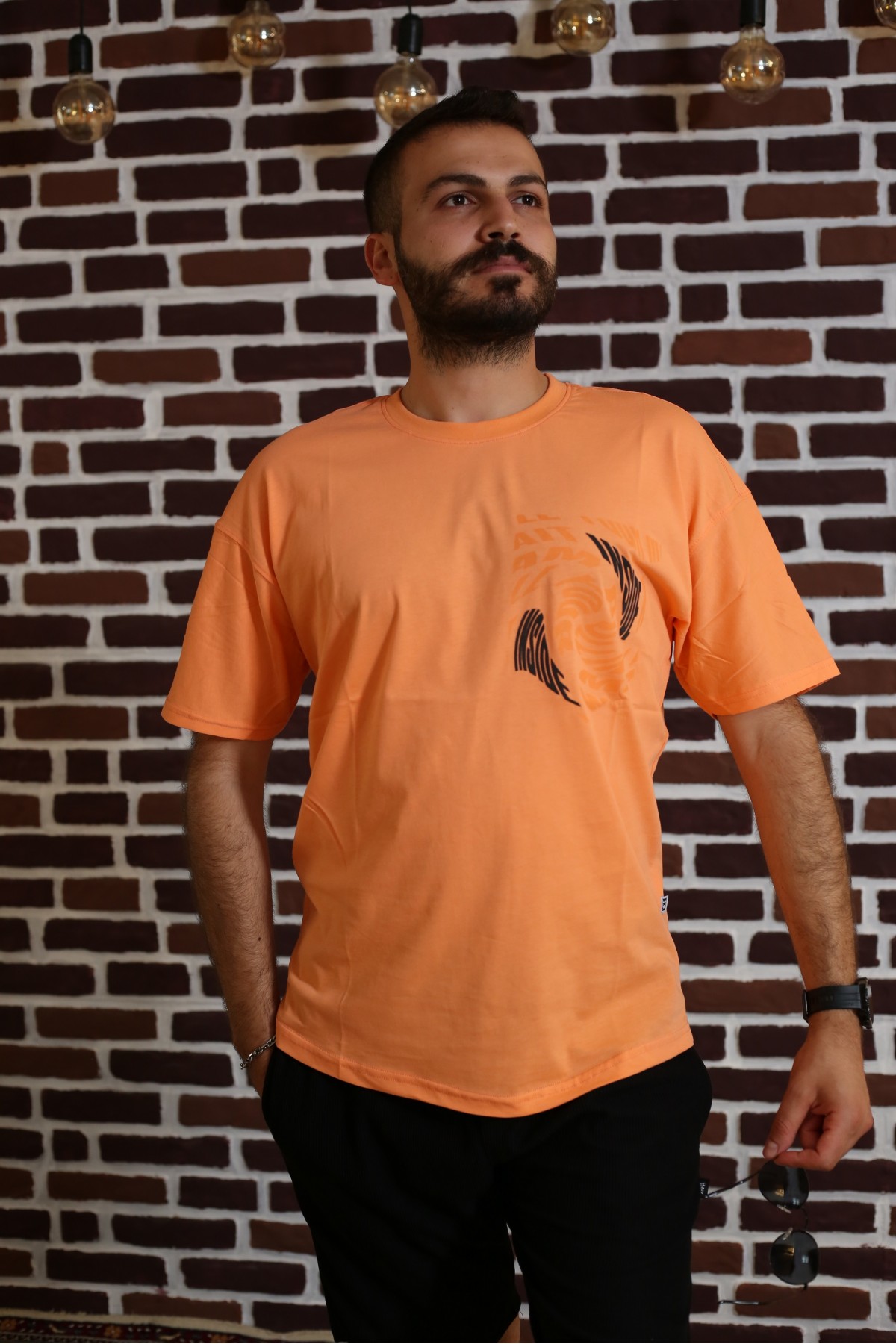 Turuncu Sırt Baskılı Kısa Kol Bisiklet Yaka Oversize T-Shirt 8169-30