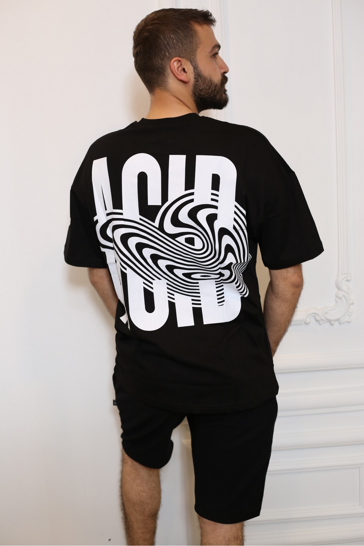 Siyah Oversize Sırt Baskılı Kısa Kol Bisiklet Yaka T-Shirt 90105-01