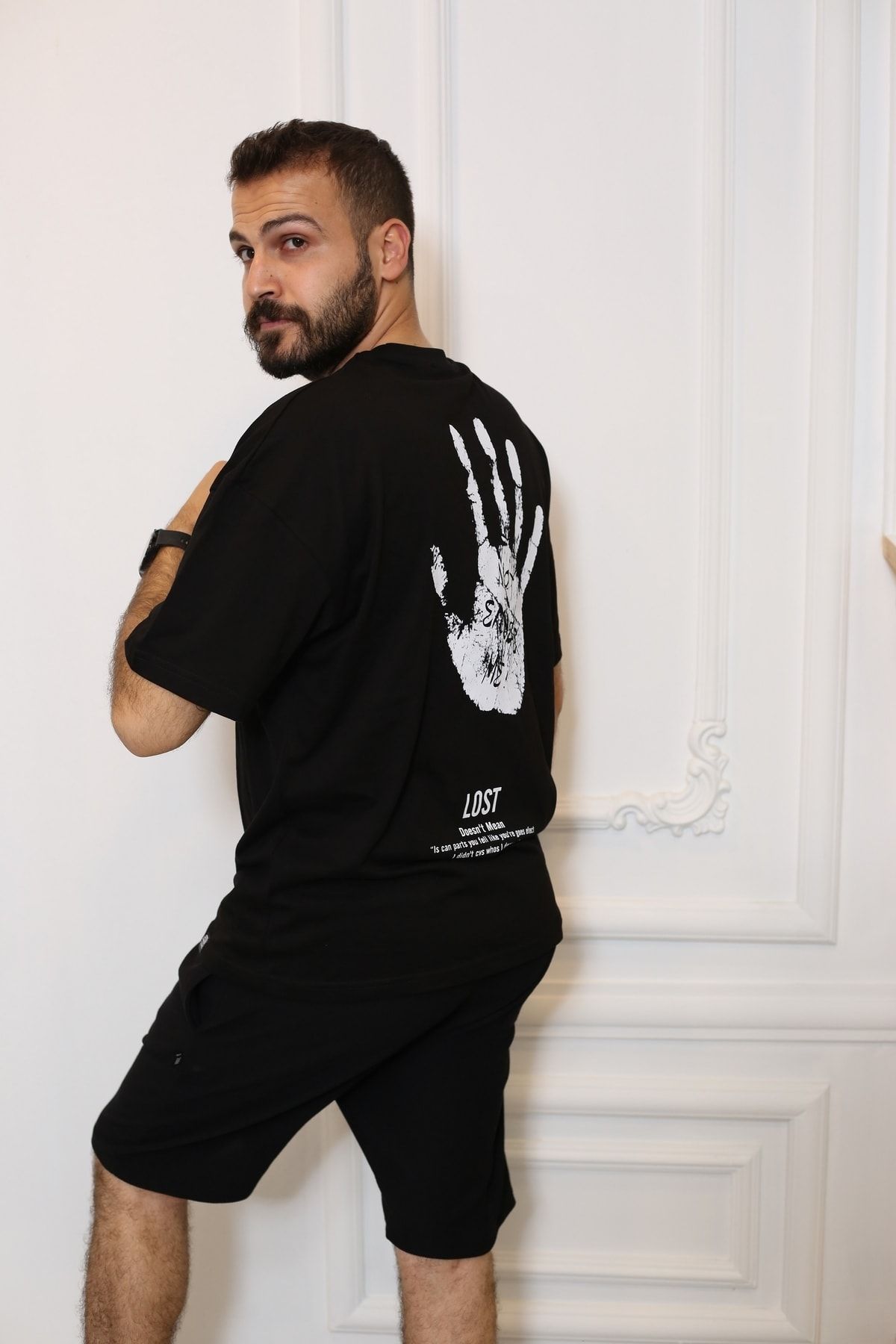 Siyah Oversize Sırt Baskılı Kısa Kol Bisiklet Yaka T-Shirt 90108-01