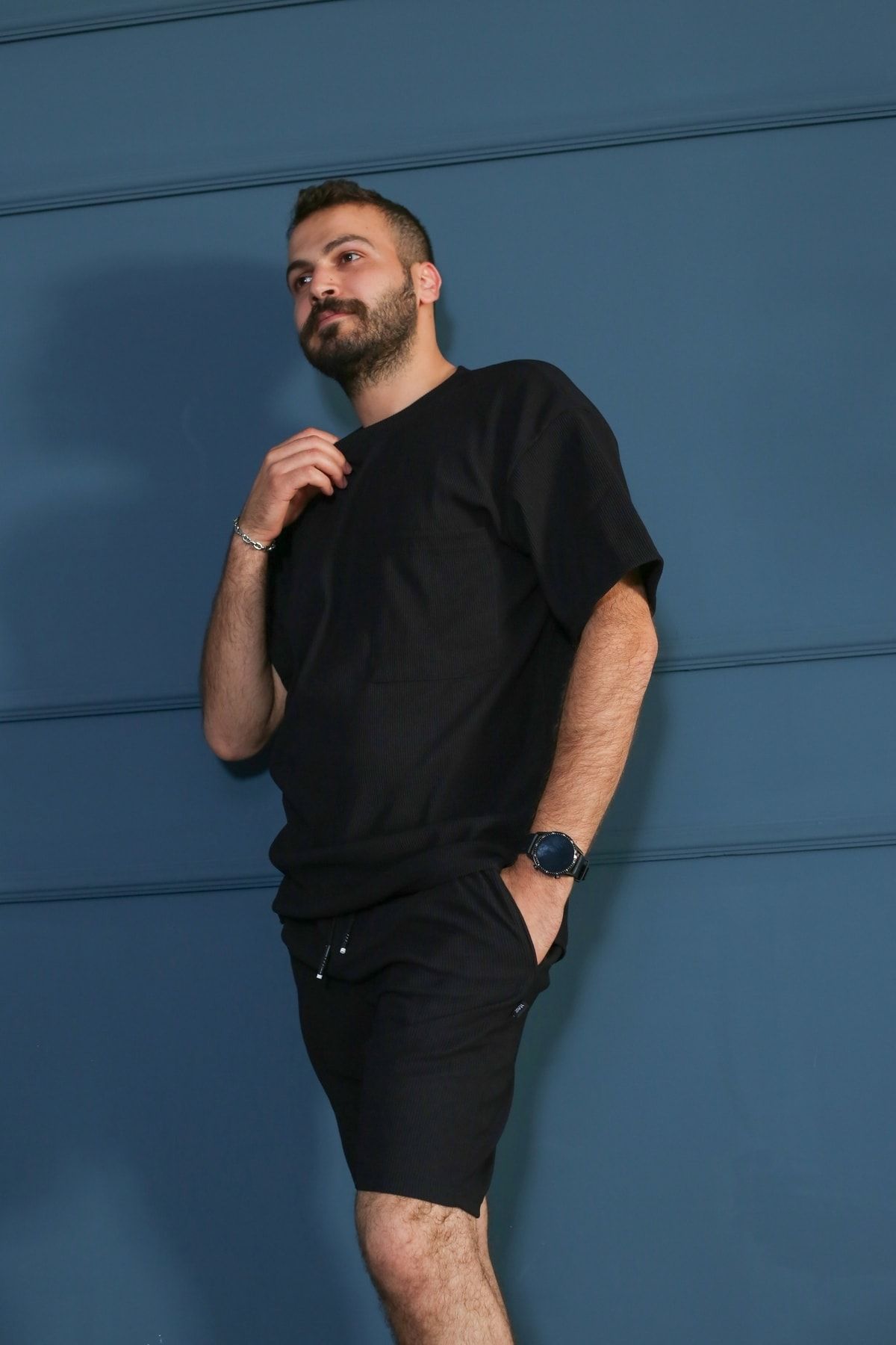 Siyah Bisiklet Yaka Fitilli Oversize T-Shirt 90153-01