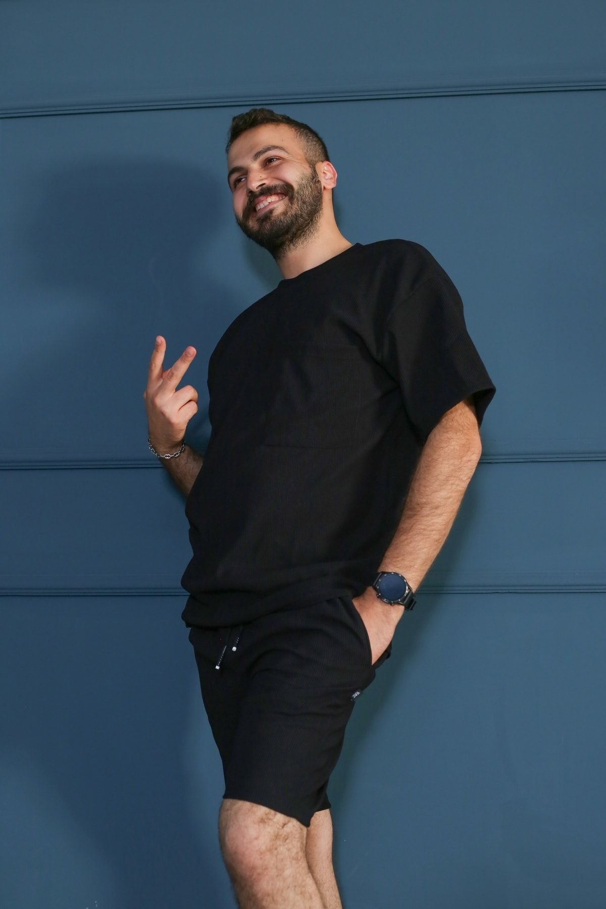 Siyah Bisiklet Yaka Fitilli Oversize T-Shirt 90153-01