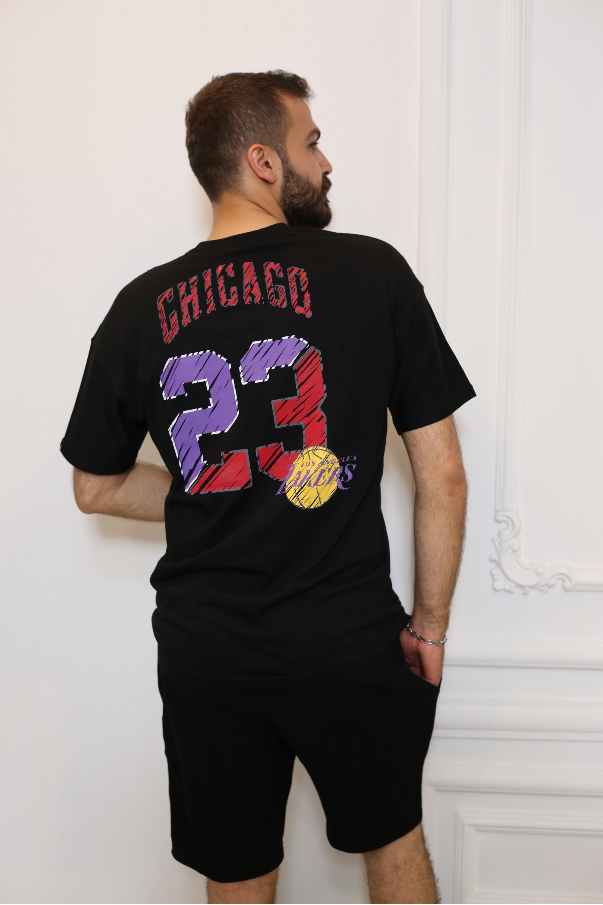 Siyah Kısa Kol Bisiklet Yaka Sırt Yazılı Baskılı Oversize T-Shirt 9021-01