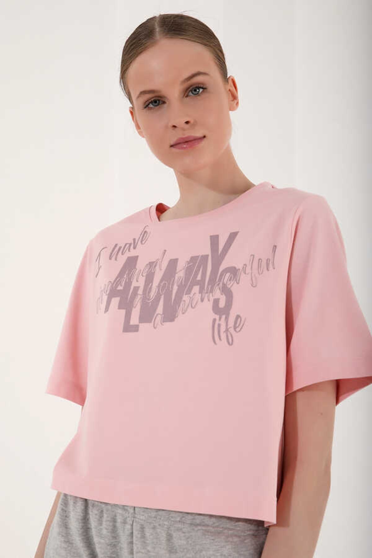 Kadın Pudra Asimetrik Yazı Baskılı Oversize O Yaka T-Shirt 97136-68