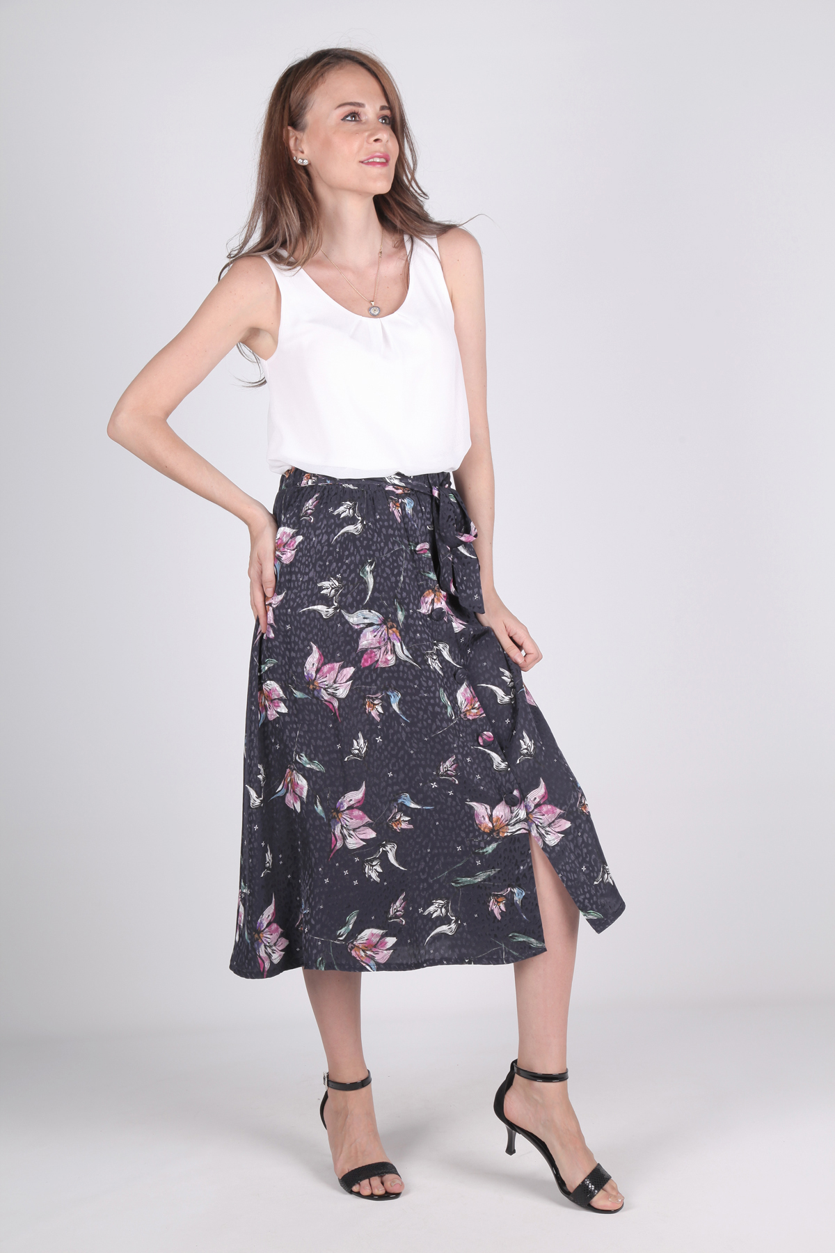 LACİVERT ÖNÜ DÜĞMELİ DİZ ALTI ETEK