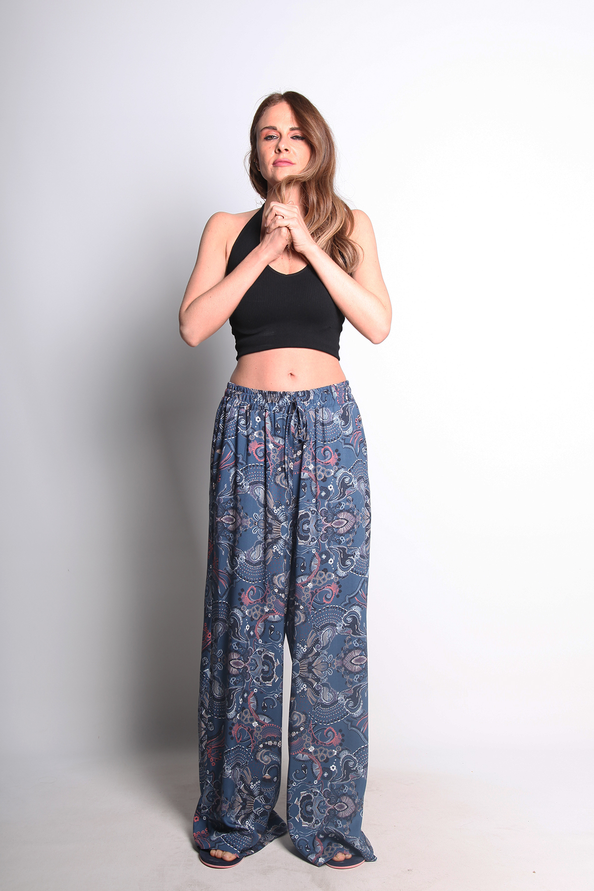 OTANTİK DESENLİ GENİŞ PAÇA PANTOLON