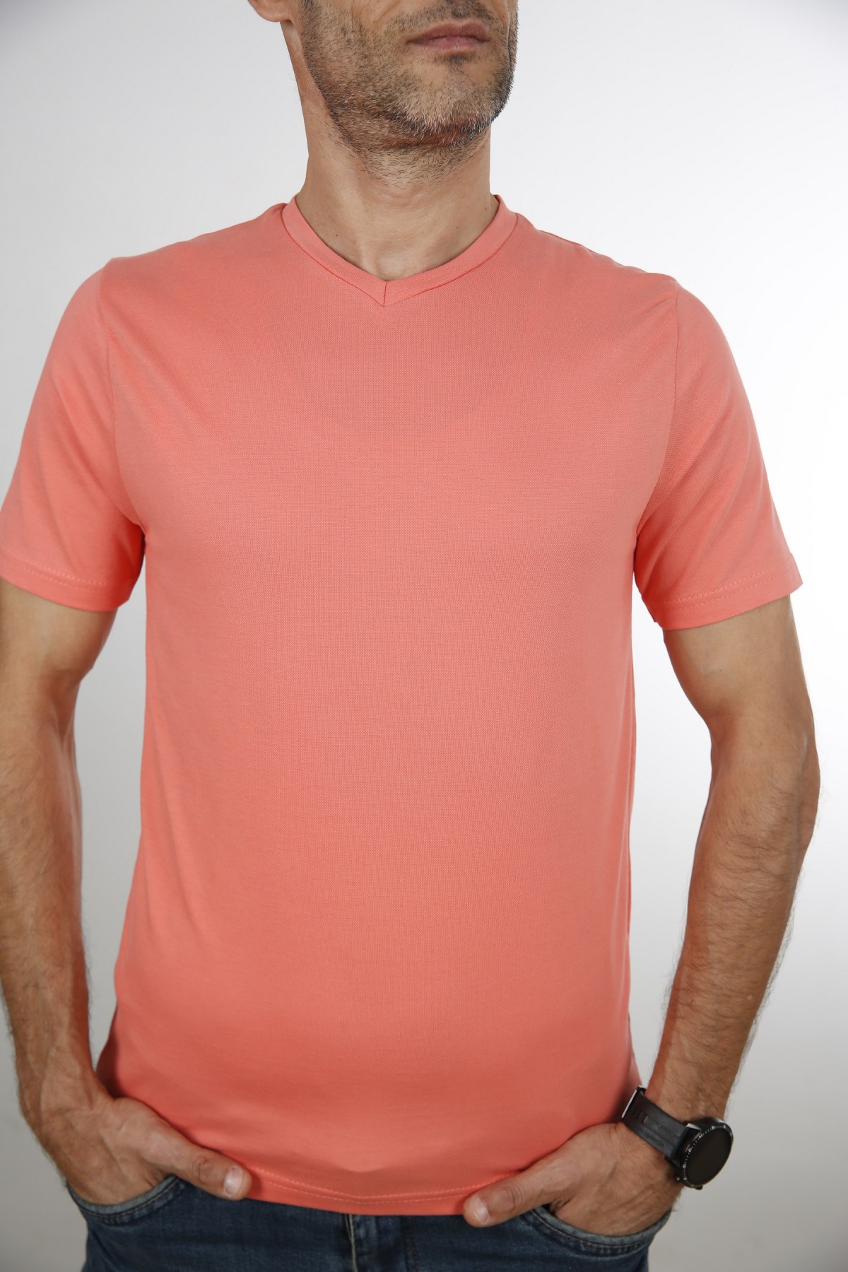 Erkek Narçiçeği V Yaka Slim Fit Kısa Kol T-Shirt 2000N